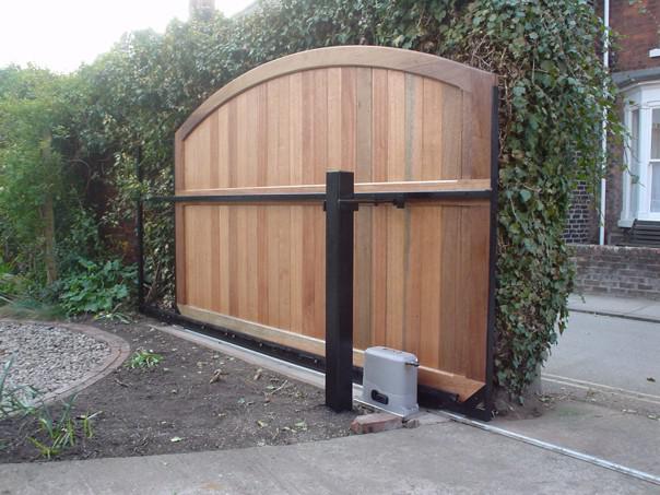 wooden-electric-gates - TPS Electric Gates