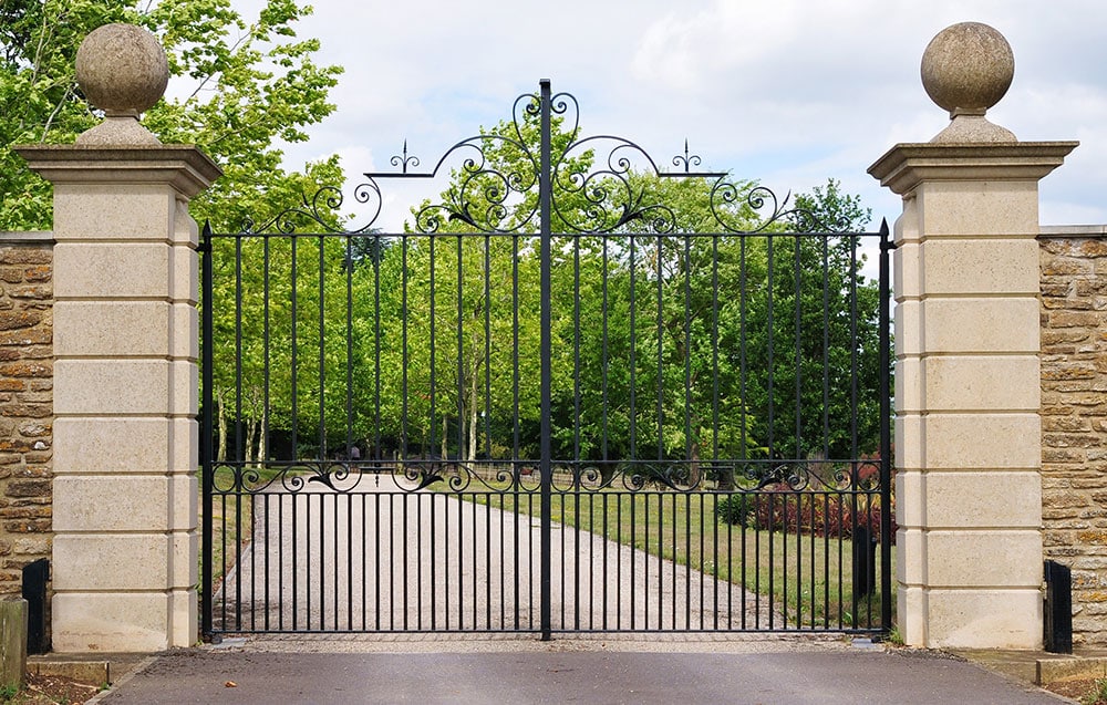 electric-gates:-how-to-choose-the-perfect-gate-for-your-property - TPS Electric Gates