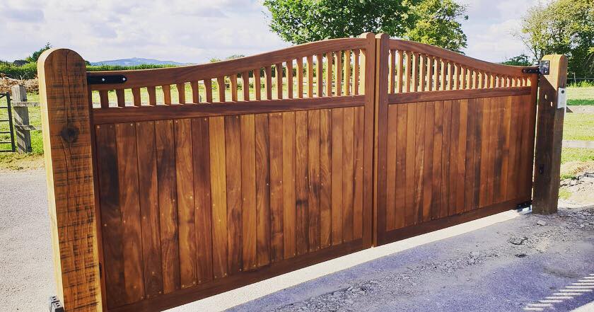 Wooden Gates 11 | TPS Electric Gates